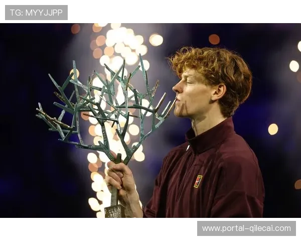 巴黎大师赛夺冠助辛纳登顶即时榜，年终第一悬念留至都灵总决赛