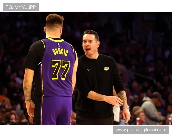 湖人四连客体能考验，詹姆斯东契奇轮流发力